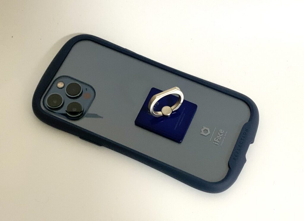 iFace iPhone12用スマホケースの画像