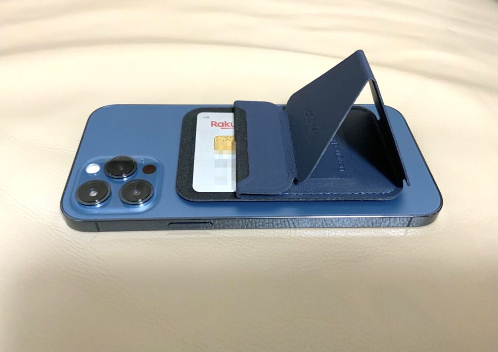 MOFTのスマホスタンド iPhone12専用Magsafe対応スタンドの画像